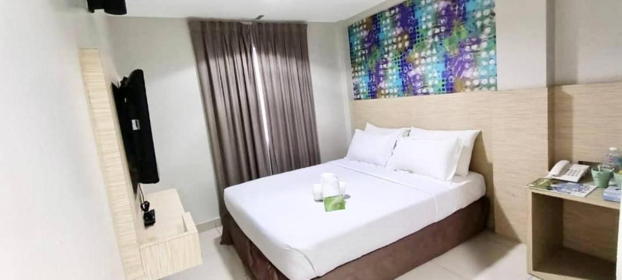 Hotel Living At Dsulaiman Near To Kampung Baru, Chow Kit, كوالالمبور المظهر الخارجي الصورة